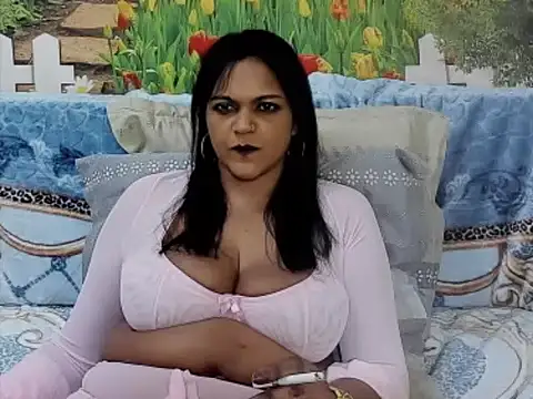 Snapshot of indianswtbella chatting on October 15, 2025, 5:10 pm indianswtbella online show from October 15, 2025, 5:10 pm