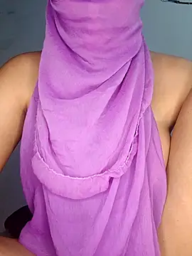 Snapshot of Navjot_Bains chatting on September 27, 2025, 12:22 pm Navjot Bains online show from September 27, 2025, 12:22 pm