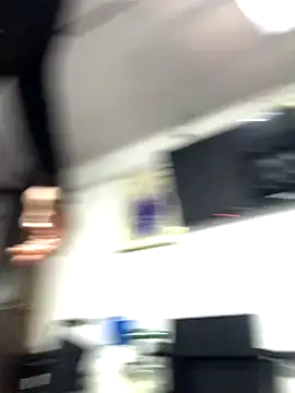 alexawinterrr online show from December 4, 2025, 9:25 pm