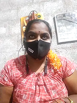 Snapshot of Tamil_Hot_Sindhu chatting on February 10, 2026, 5:12 pm Tamil Hot Sindhu online show from February 10, 2026, 5:12 pm