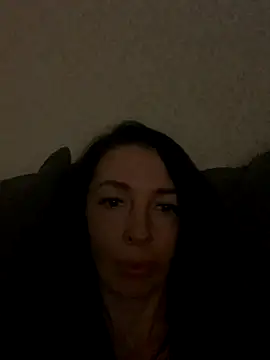 Snapshot of ViollaXlove chatting on October 3, 2025, 5:14 pm ViollaXlove online show from October 3, 2025, 5:14 pm