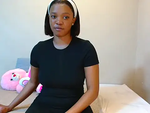 SlimSexxy21 online show from October 13, 2025, 5:14 pm