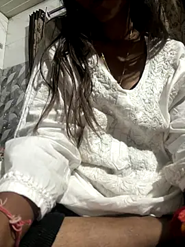 Snapshot of Nencycute1 chatting on October 24, 2025, 4:06 pm Nencycute1 online show from October 24, 2025, 4:06 pm