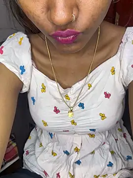 Snapshot of Nencycute1 chatting on October 26, 2025, 6:25 am Nencycute1 online show from October 26, 2025, 6:25 am