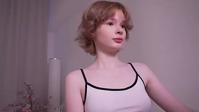 Snapshot of misska__ chatting on October 6, 2025, 8:26 am misska online show from October 6, 2025, 8:26 am