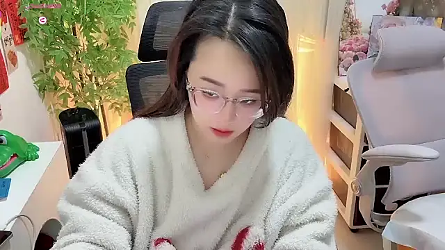 NEWONETO online show from January 12, 2026, 7:31 pm