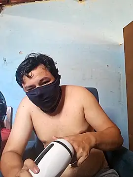 Snapshot of Domruan99 chatting on October 6, 2025, 3:35 pm Domruan99 online show from October 6, 2025, 3:35 pm