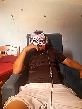 Snapshot of Domruan99 chatting on October 19, 2025, 5:59 pm Domruan99 online show from October 19, 2025, 5:59 pm