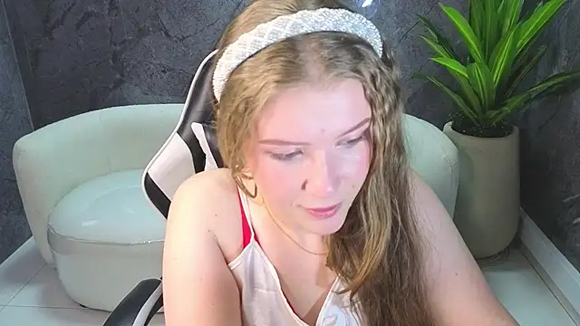 Snapshot of carla_tp chatting on October 18, 2025, 12:51 pm carla tp online show from October 18, 2025, 12:51 pm