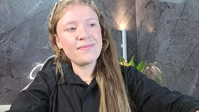 Snapshot of carla_tp chatting on October 30, 2025, 12:58 pm carla tp online show from October 30, 2025, 12:58 pm