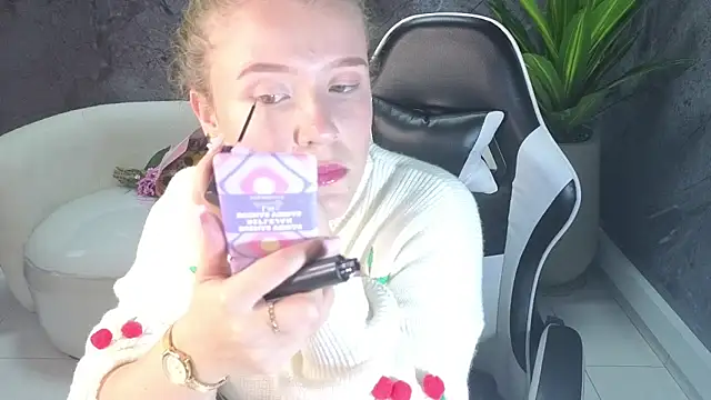 Snapshot of carla_tp chatting on November 4, 2025, 1:15 pm carla tp online show from November 4, 2025, 1:15 pm