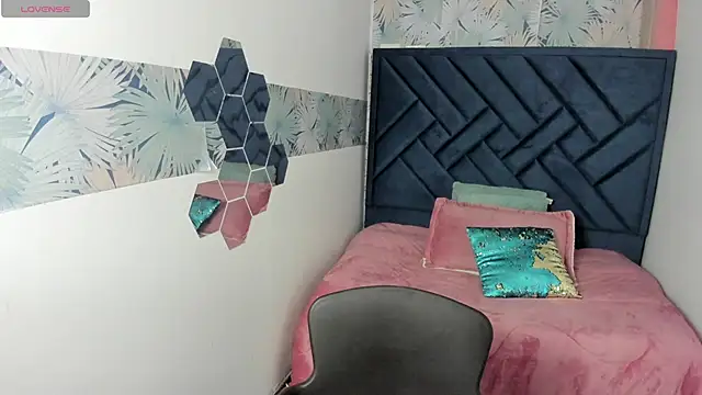 Valery More   online show from February 23, 2026, 1:12 pm