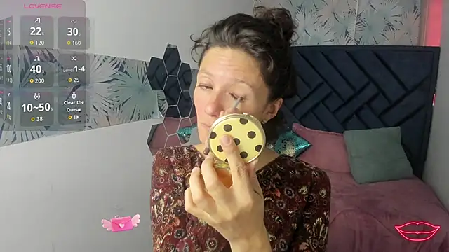 Valery More   online show from February 15, 2026, 3:00 pm