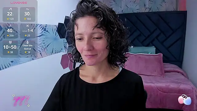 Snapshot of Valery_More__ chatting on April 30, 2026, 1:29 pm Valery More online show from April 30, 2026, 1:29 pm