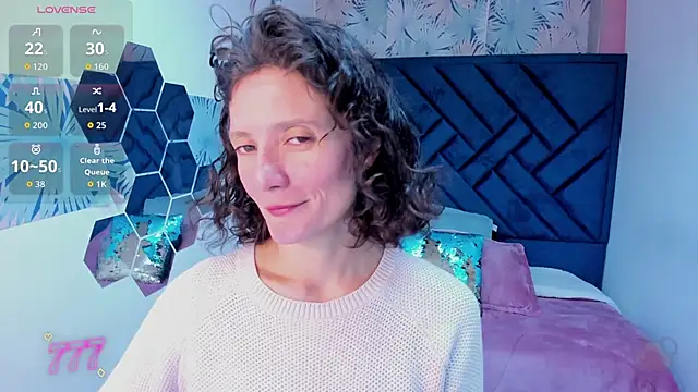Snapshot of Valery_More__ chatting on May 16, 2026, 2:05 pm Valery More online show from May 16, 2026, 2:05 pm