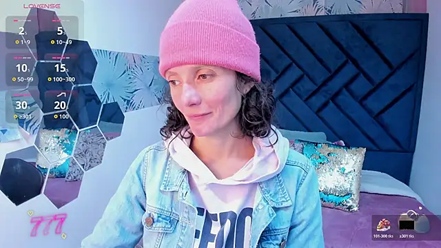 Snapshot of Valery_More__ chatting on May 21, 2026, 1:08 pm Valery More online show from May 21, 2026, 1:08 pm