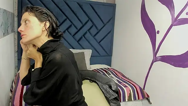 Valery More   online show from November 6, 2025, 12:20 pm