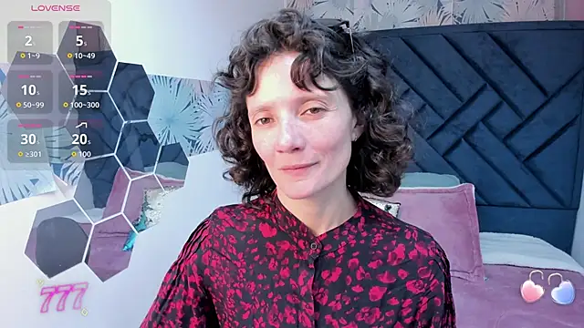 Snapshot of Valery_More__ chatting on May 20, 2026, 1:08 pm Valery More online show from May 20, 2026, 1:08 pm