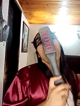 Snapshot of QueenBDSM chatting on October 1, 2025, 11:08 pm QueenBDSM online show from October 1, 2025, 11:08 pm