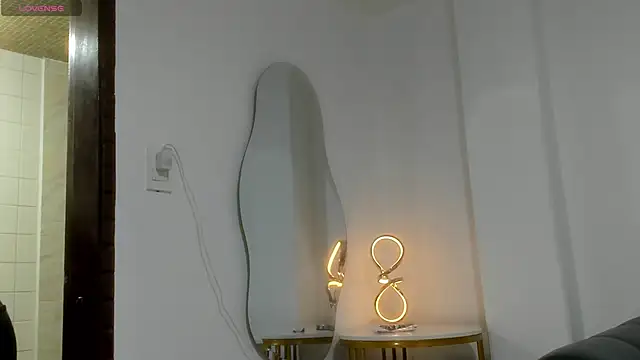 Misaki Kai online show from April 1, 2026, 5:31 am