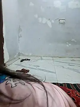 Snapshot of Mamta-Thakur chatting on November 3, 2025, 1:15 pm Mamta-Thakur online show from November 3, 2025, 1:15 pm