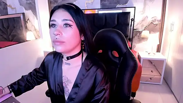Snapshot of SusanVilla chatting on May 16, 2026, 7:57 pm SusanVilla online show from May 16, 2026, 7:57 pm