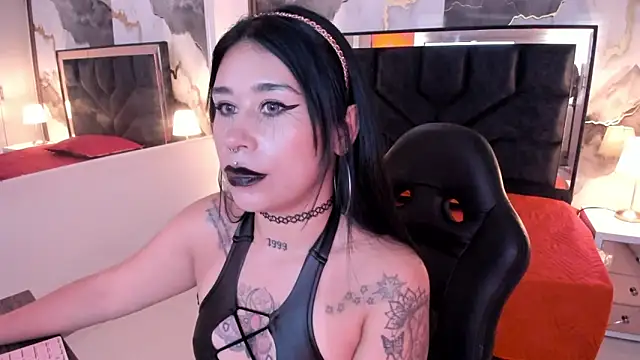 Snapshot of SusanVilla chatting on May 2, 2026, 8:03 pm SusanVilla online show from May 2, 2026, 8:03 pm