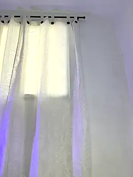 In-Ur-dreams online show from October 6, 2025, 8:20 pm