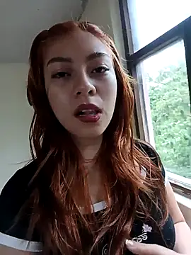 VenuusBless online show from November 9, 2025, 2:32 pm