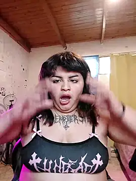 Snapshot of crucifxcked chatting on September 26, 2025, 8:49 pm crucifxcked online show from September 26, 2025, 8:49 pm