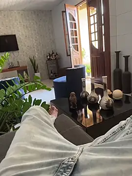 MCLZK online show from November 14, 2025, 6:11 pm