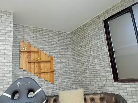 Alisonn Doll online show from November 13, 2025, 12:09 pm