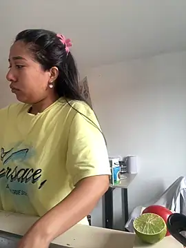 Snapshot of Amelia_Rivas chatting on April 23, 2026, 1:46 pm Amelia Rivas online show from April 23, 2026, 1:46 pm