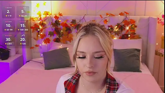 EllyLinn online show from December 4, 2025, 4:50 pm