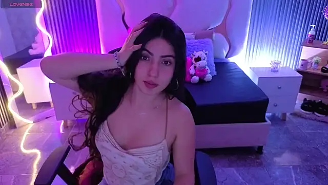 Snapshot of Ixchel_tay chatting on May 7, 2026, 3:44 am Ixchel tay online show from May 7, 2026, 3:44 am