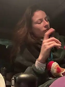 GoldenPussy1329 online show from December 21, 2025, 11:49 pm