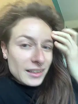 Snapshot of GoldenPussy1329 chatting on March 29, 2026, 10:28 am GoldenPussy1329 online show from March 29, 2026, 10:28 am