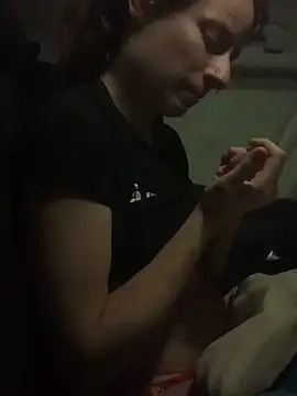 GoldenPussy1329 online show from May 17, 2026, 9:26 pm