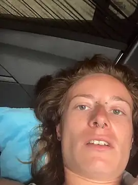 GoldenPussy1329 online show from May 29, 2026, 7:36 am