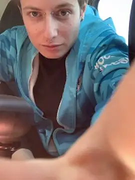 Snapshot of GoldenPussy1329 chatting on March 26, 2026, 1:20 pm GoldenPussy1329 online show from March 26, 2026, 1:20 pm