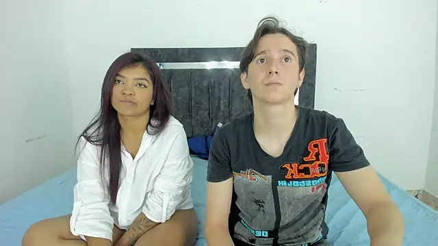 Snapshot of Vane_and_Aaron chatting on October 7, 2025, 5:08 am Vane and Aaron online show from October 7, 2025, 5:08 am