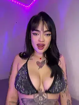 Snapshot of ScarletVyxen chatting on September 28, 2025, 4:19 am ScarletVyxen online show from September 28, 2025, 4:19 am