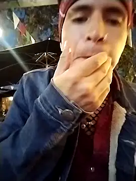 Snapshot of Angel_3-0 chatting on December 4, 2025, 11:04 pm Angel 3-0 online show from December 4, 2025, 11:04 pm