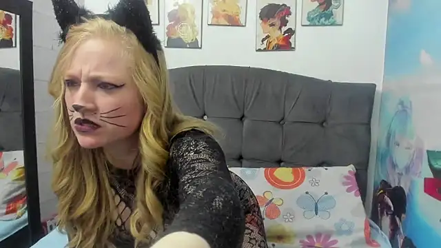 AliceCat 01 online show from October 31, 2025, 10:16 pm