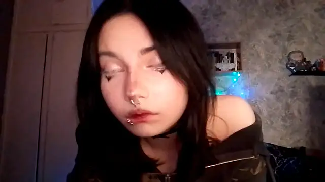 Beeping Creature online show from October 17, 2025, 5:37 pm