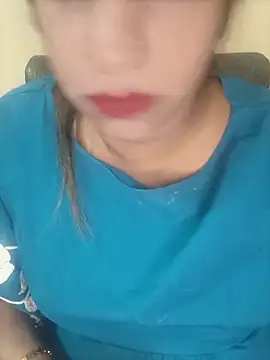 Snapshot of DesiRiya12 chatting on October 8, 2025, 3:57 pm DesiRiya12 online show from October 8, 2025, 3:57 pm