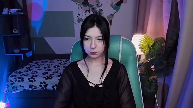 Snapshot of Azaliya_Haze chatting on December 3, 2025, 5:19 am Azaliya Haze online show from December 3, 2025, 5:19 am