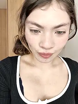 valentine warm online show from February 18, 2026, 6:59 pm