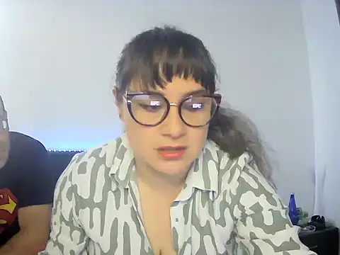 Snapshot of Mundodeplacer chatting on October 3, 2025, 3:57 pm Mundodeplacer online show from October 3, 2025, 3:57 pm