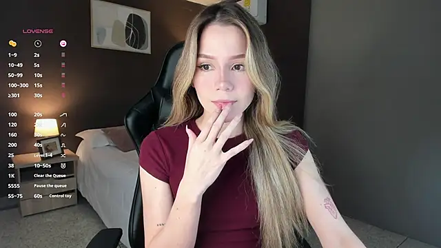 Alexandra-16 online show from November 12, 2025, 10:02 pm